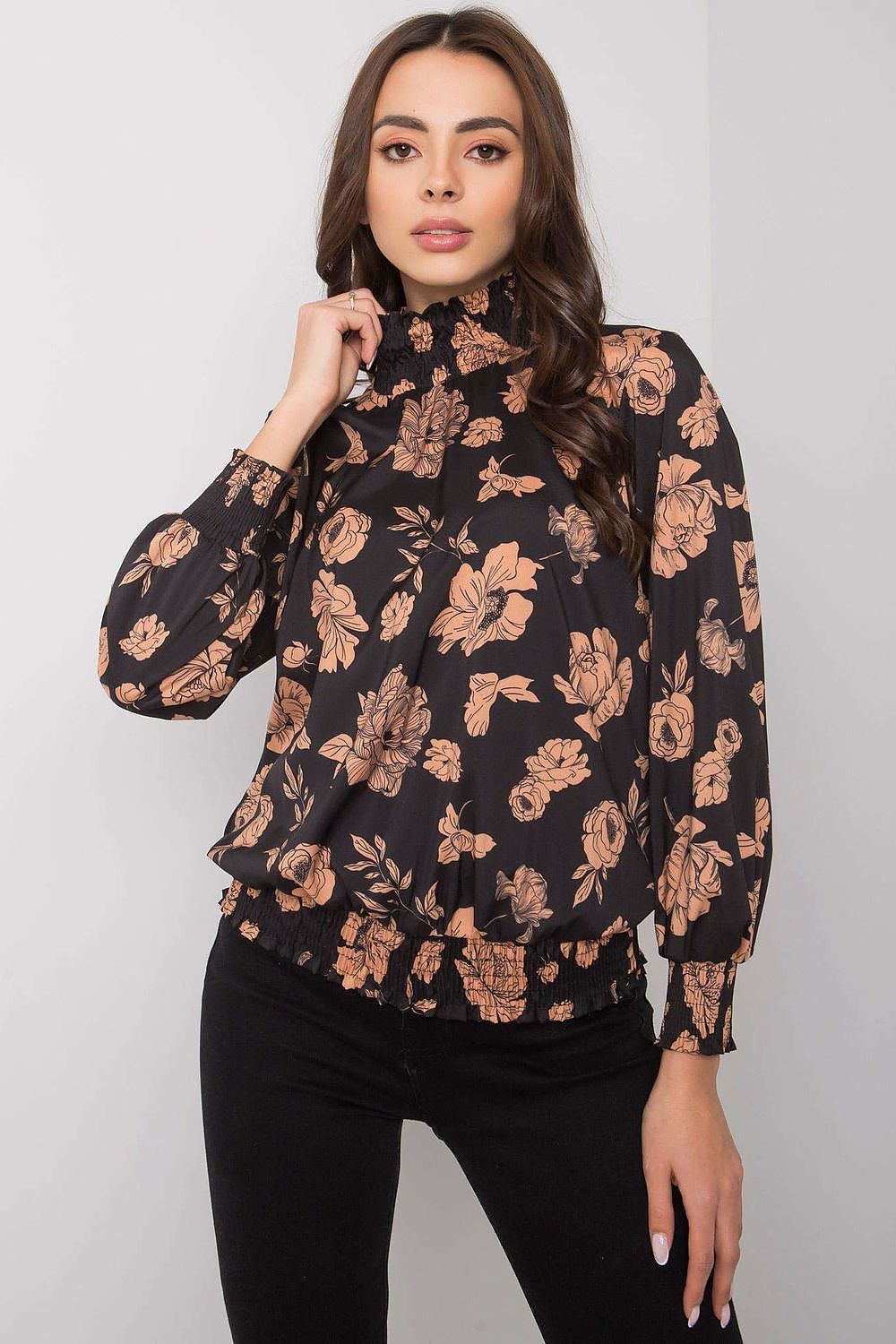 Blouse model 160374